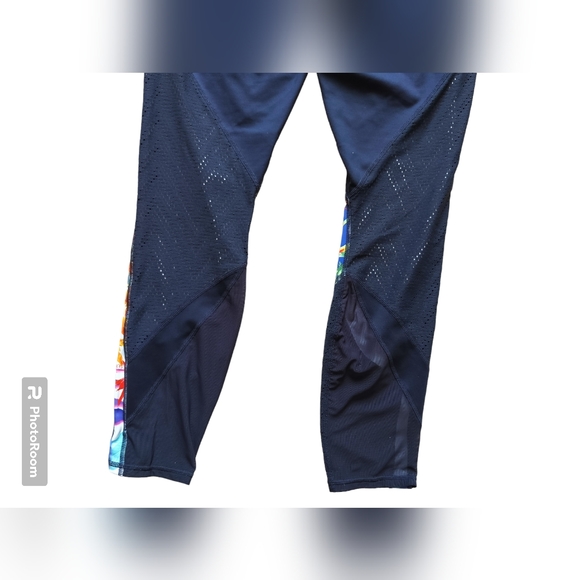 Athleta blu tropical precision legging high rise mesh details size M - Picture 10 of 14